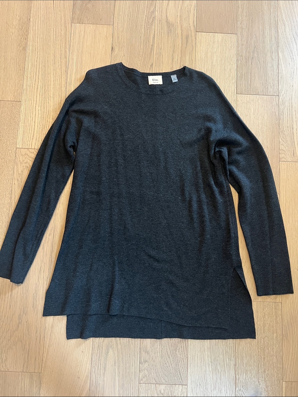 Size small. Womens sweater. Elie. Tahari.